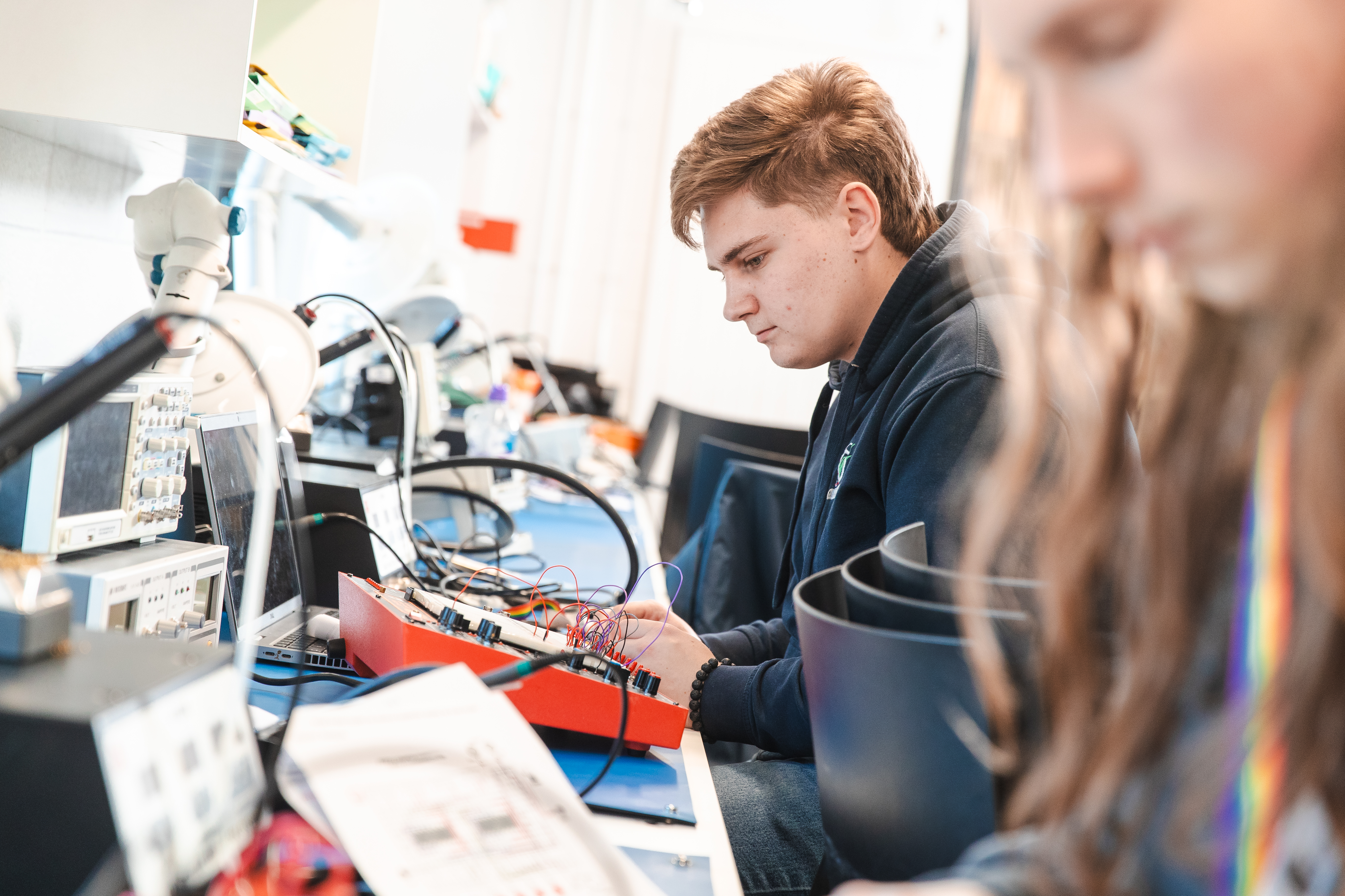 Engineering (Electrical and Electronic) HNC